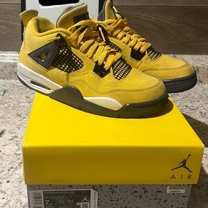 Jordan 4 Retro Tour Yellow